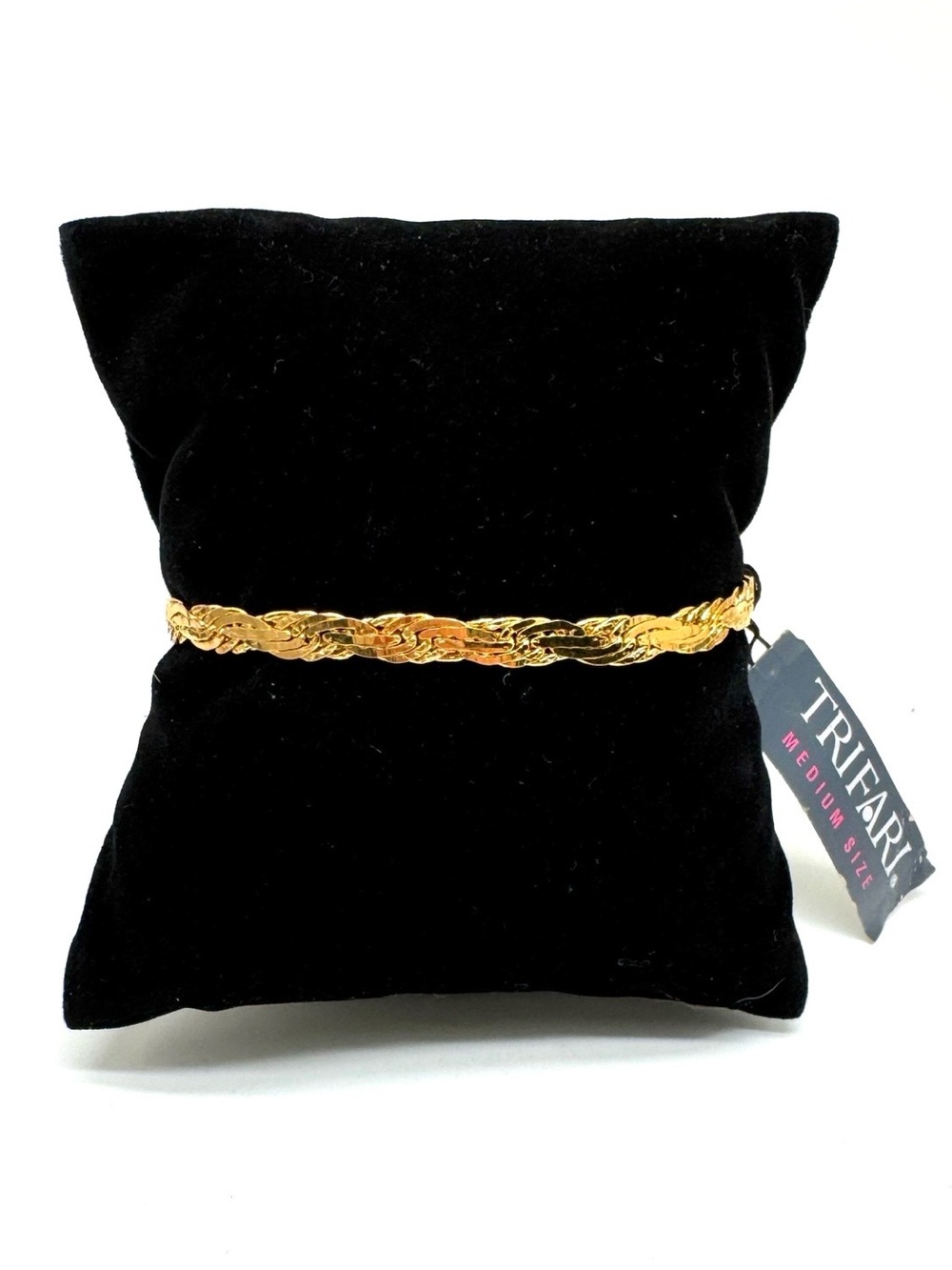 Trifari Gold-Tone Braided Flat Chain Link Bracelet 7 1/2”